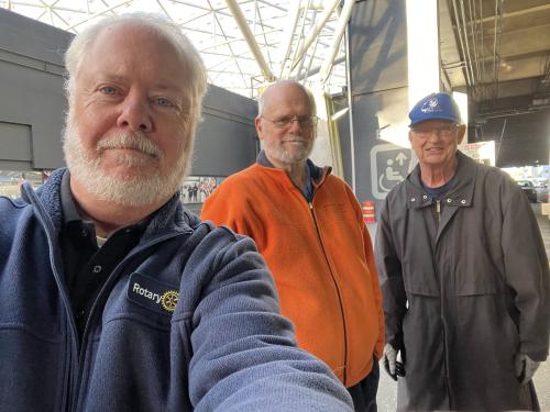 USO 3 - Bob and Friends arriving.jpg